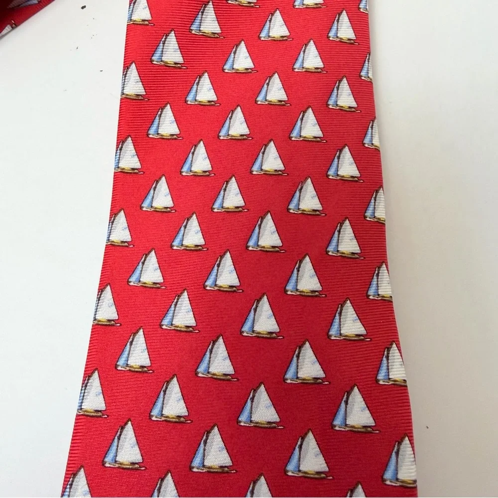 J. Crew The Narrow Tie Red‎ Sailboat 100% Silk Tie